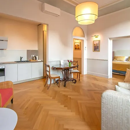 Duomo Window By Brunelleschi Hospitality *