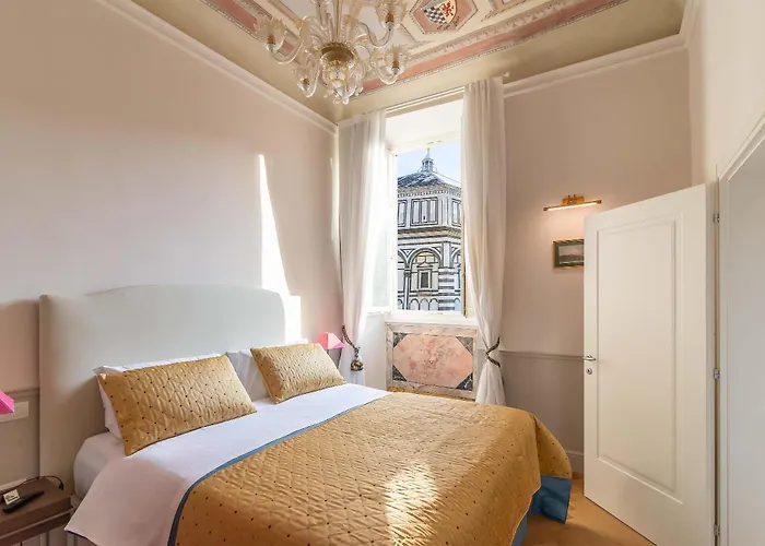 Duomo Window By Brunelleschi Hospitality