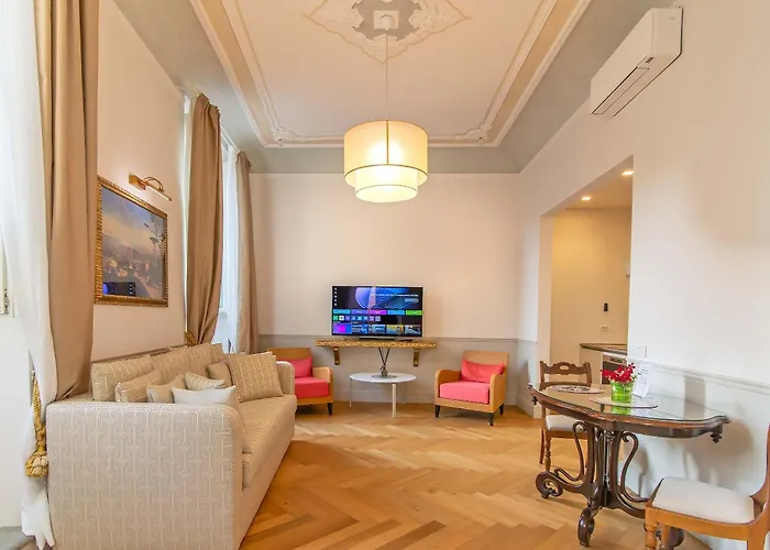 アパート Duomo Window By Brunelleschi Hospitality フィレンツェ