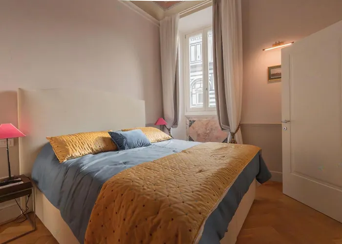 Duomo Window By Brunelleschi Hospitality フィレンツェ